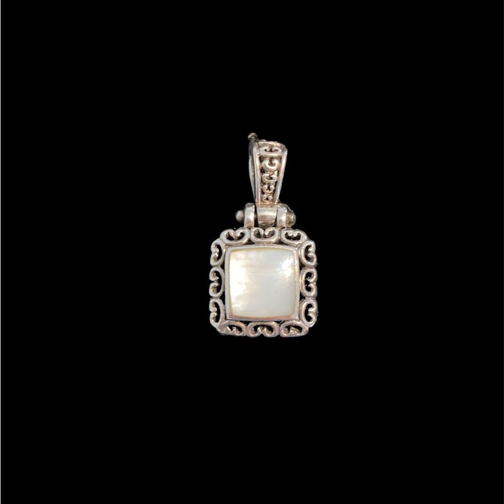 Reservable pendant